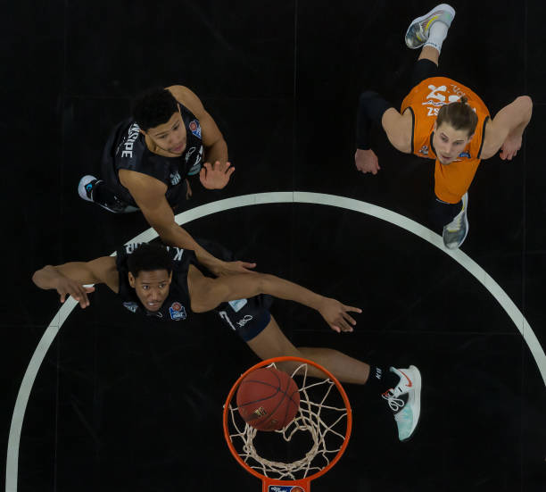 拉莫斯的自 拉莫斯的自