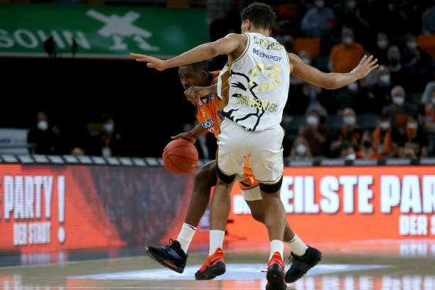 也为快速反 也为快速反