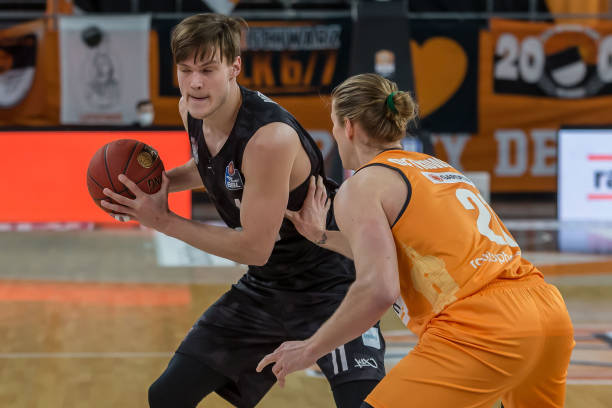 接发球都极 接发球都极