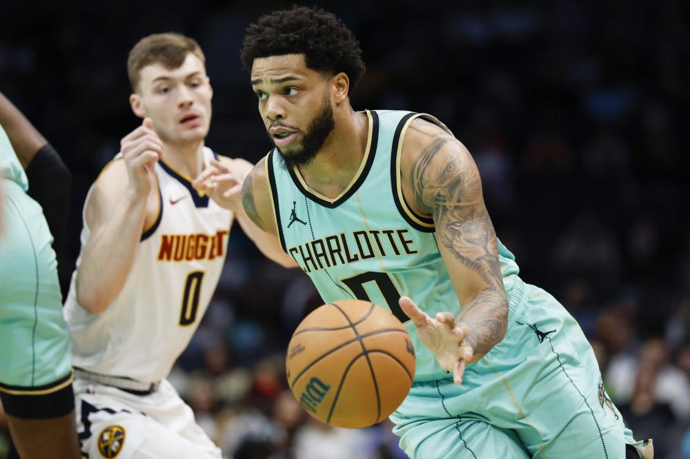 连续遭受伤 连续遭受伤